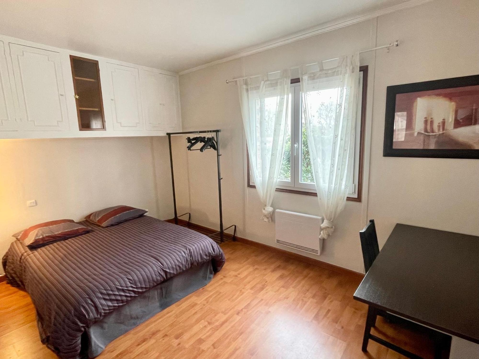 Grande Maison Tout Confort - 5 Chambres 5 Salles De Bain - Rer A - Paris - Disney Saint-Maur-des-Fossés エクステリア 写真
