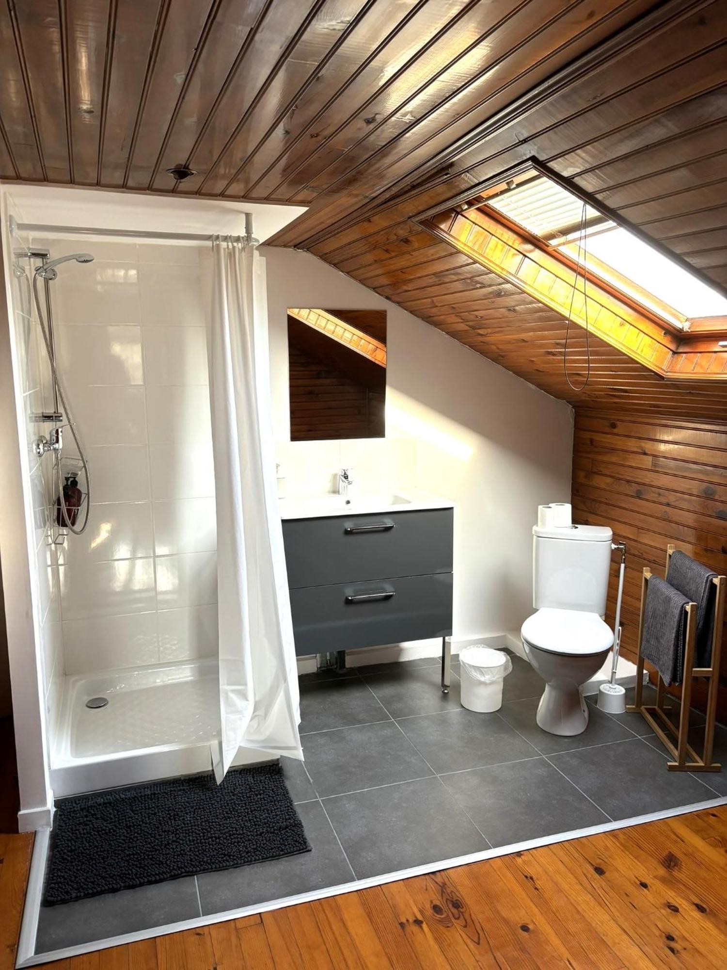 Grande Maison Tout Confort - 5 Chambres 5 Salles De Bain - Rer A - Paris - Disney Saint-Maur-des-Fossés エクステリア 写真